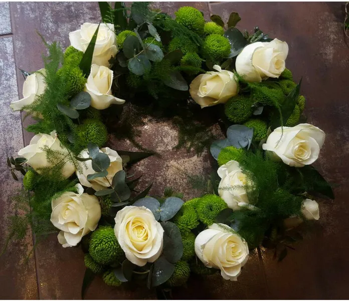 White - Green   alkaen 95€ kuva