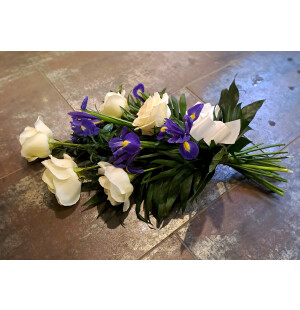 Begravningsbukett ros och iiris image