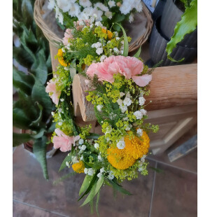 Krans nejlika, slöjblomma och krysantem image