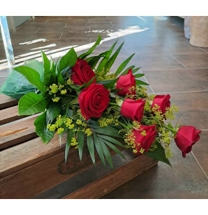 Begravningsarrangemang röda rosor image