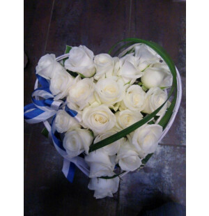 Valkoinen sydänkimppu kuva